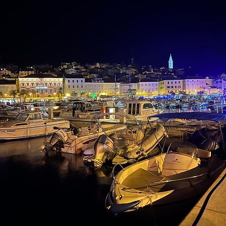 Season4All Apartments Mali Lošinj Eksteriør billede
