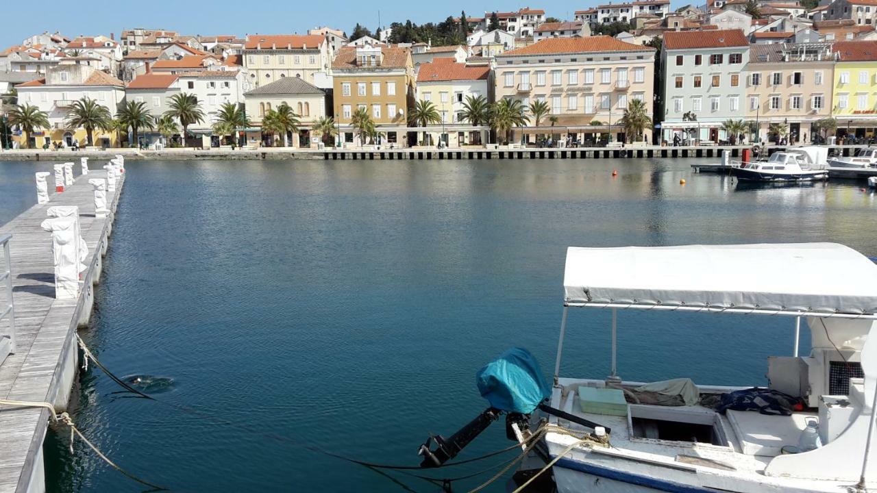 Season4All Apartments Mali Lošinj Eksteriør billede