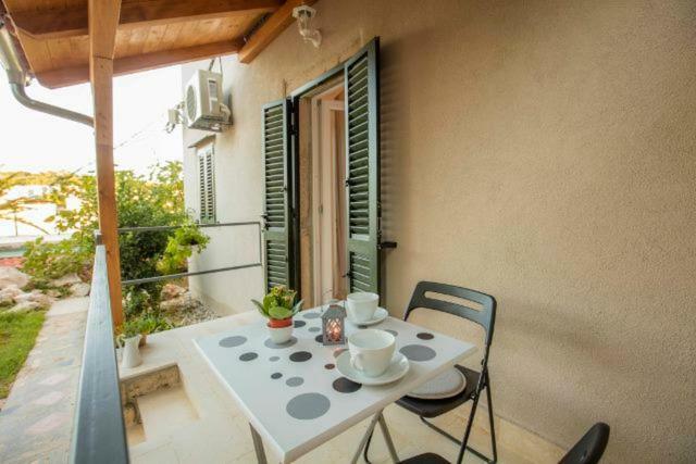 Season4All Apartments Mali Lošinj Eksteriør billede