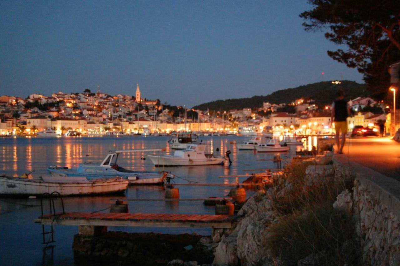 Season4All Apartments Mali Lošinj Eksteriør billede